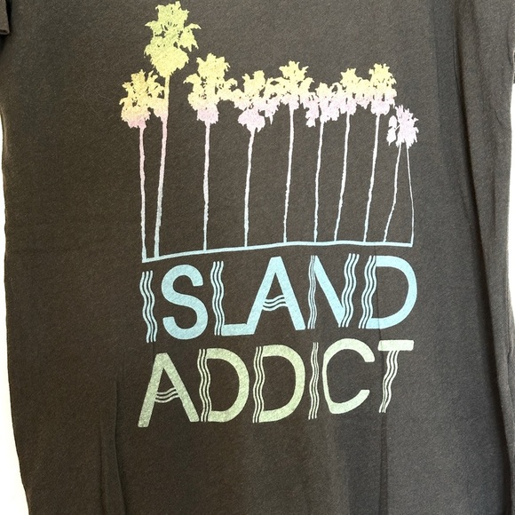 Wildfox Island Addict scoop neck oversized tee size Medium - Picture 6 of 9